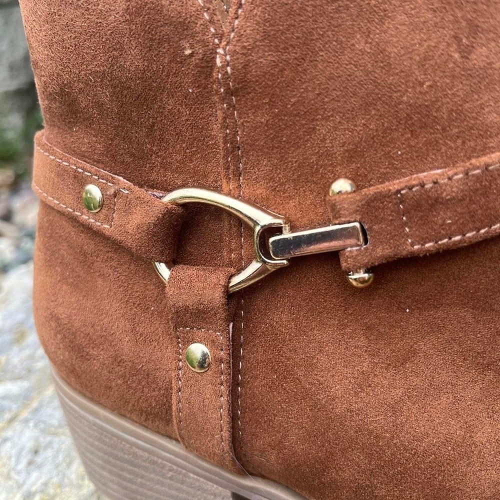 White Mountain Brown suede ankle boots with buckle detail - Picture 3 of 6